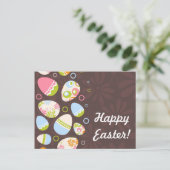 Paasei op roze achtergrond feestdagenkaart (Staand voorkant)