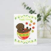 Paaseichocolade Labrador Puppy Flowers Feestdagenkaart (Staand voorkant)