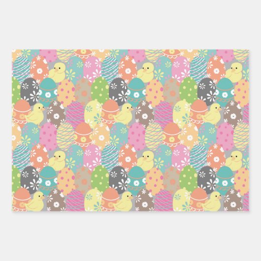 Paaseieren met leuke versierde en beschilderde des inpakpapier vel (Voorkant)