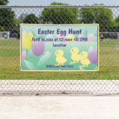 Paaseiertjachtkuikens in de openlucht spandoek (Insitu)