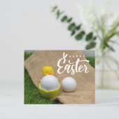 Paasfeest met golfbal en ei voor golfer  feestdagenkaart (Staand voorkant)