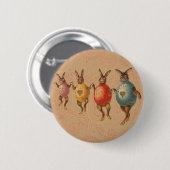 Paashaas dansende eieren ronde button 5,7 cm (Voorkant /achterkant)