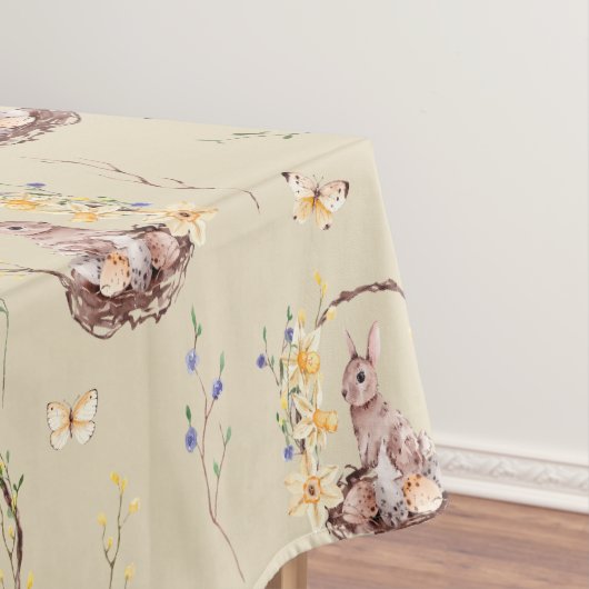 Paashaas in een bloemenkorf tafelkleed (Voorbeeld)