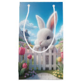 Paashaas in een voorjaarstuin klein cadeauzakje (Voorkant)