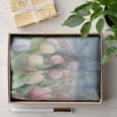 Paashaas in een weide van tulpen tissuepapier (Geschenk)