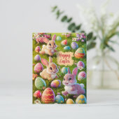 paashaas op eierjacht feestdagenkaart (Staand voorkant)