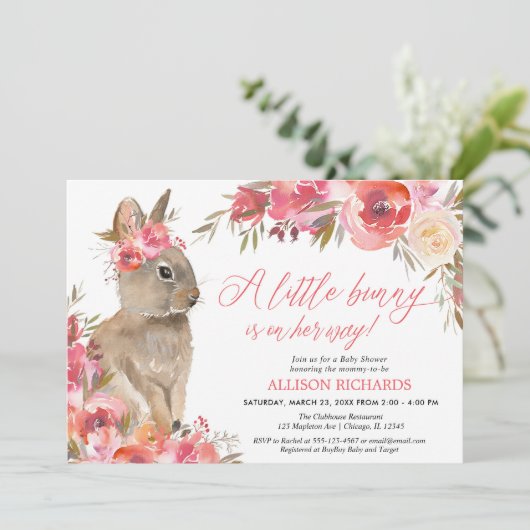 Paashaas roze koraal bloemenmeisje baby shower kaart (Staand voorkant)