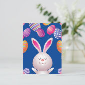 Paaskonijn en briefkaart eieren. (Staand voorkant)