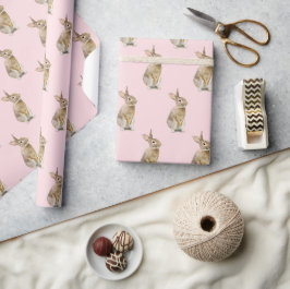 paaskonijn in roze cadeaupapier