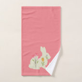 Paaskonijn met bloemen - voeg monogram toe bad handdoek (Handdoek)