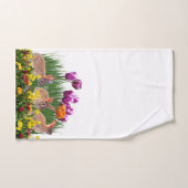 Paaskonijnen in de hok van de bloementuin bad handdoek (Handdoek)
