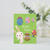 Paaskonijntje met geverfde eieren feestdagenkaart (Staand voorkant)