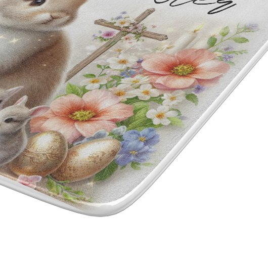 Paaskonijntjes, eieren, bloemen en een kruis snijplank (Hoek)