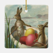  paaskonijntjes in een boot met paaseieren keramisch ornament (Achterkant)