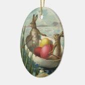 paaskonijntjes in een boot met paaseieren keramisch ornament (Links)