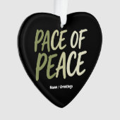 Pace of Peace Green Slow Living Mindfulness Mantra Ornament (voorkant)