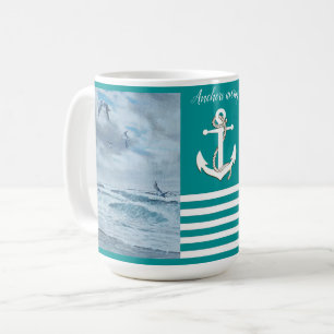 Pacific zeegezicht/strand/meeuwen/zeilboot/ankers koffiemok