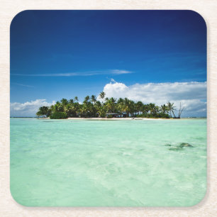 Pacifisch eiland met onderzetter palmbomen