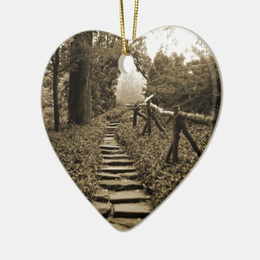 Pad naar licht keramisch ornament (Links)