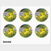 Pad van bloemen ronde sticker (Vel)