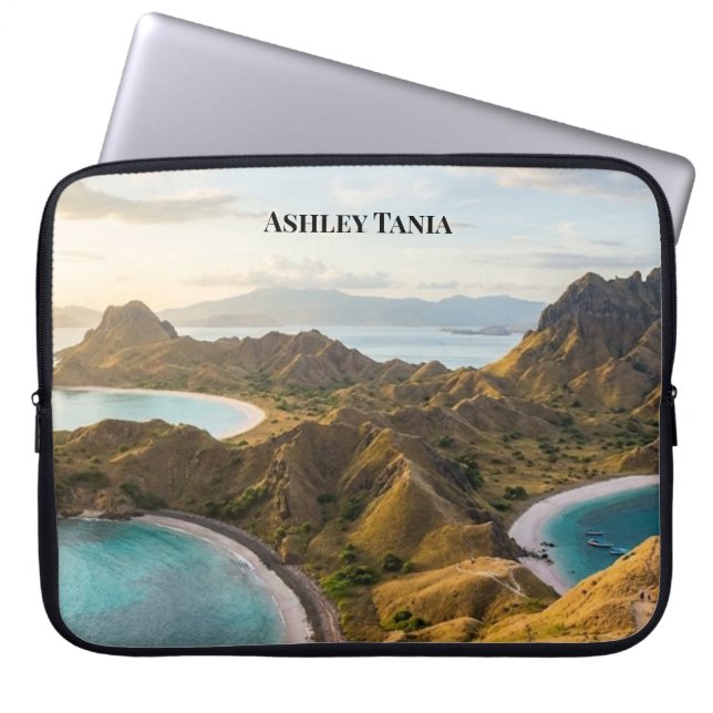 Padar Island Sunset Landscape Canvas Laptop Sleeve (Voorkant)