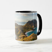 Padar Island Sunset Landscape Canvas Mok (Voorkant rechts)
