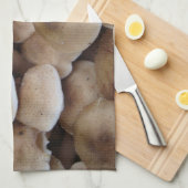 Paddenstoelen groeien in een cluster originele fot theedoek (Quarter Fold)