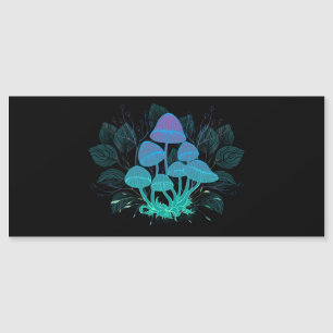 Paddenstoelen in struiken