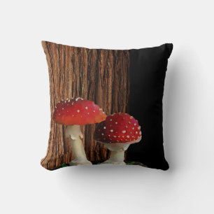 Paddenstoelen, varens en boom kussen