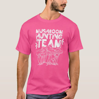 Paddenstoeljachtteam dat de plukker verzamelt t-shirt