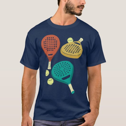 Padel Tennis Rackets en Ballen Collage Graphic T-shirt (Voorkant)