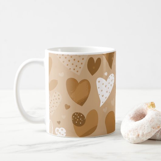 Padrão de corações em tons de marrom. koffiemok (Met donut)