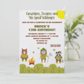 padvinders, kamperen, buiten thema verjaardag kaart (Staand voorkant)