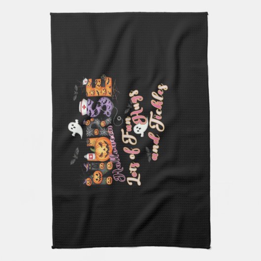 Paediatrics Nurse Fun Halloween Design Essential Theedoek (Verticaal)