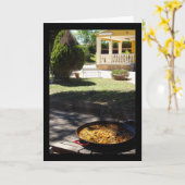 Paella gerecht rustend in tuin kaart (Gele Bloem)