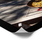 Paella gerecht rustend in tuin poster (Hoek)
