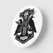 Pagan Thor's Hammer met Ravens Clock Ronde Klok (Hoek)