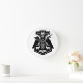Pagan Thor's Hammer met Ravens Clock Ronde Klok (Huis)