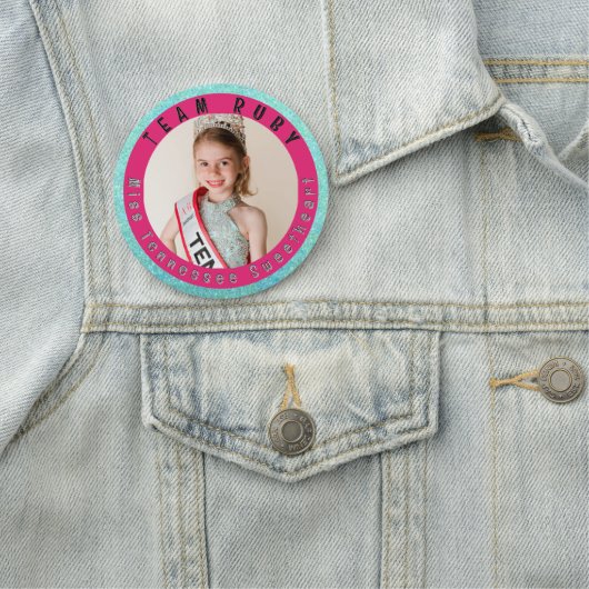 Pageant Button Pin Naamplaatje (In situ)