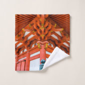 Pagoda bottom up perspective, Miyajima Bad Handdoek (Wasdoekje)