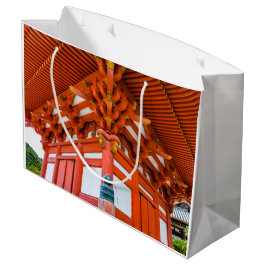 Pagoda bottom up perspective, Miyajima Groot Cadeauzakje