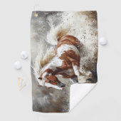 Paint paard loopt door het water golfhanddoek (Insitu)