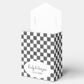 Painted Black Checkerboard Pattern Wedding Bedankdoosjes (Geopend)