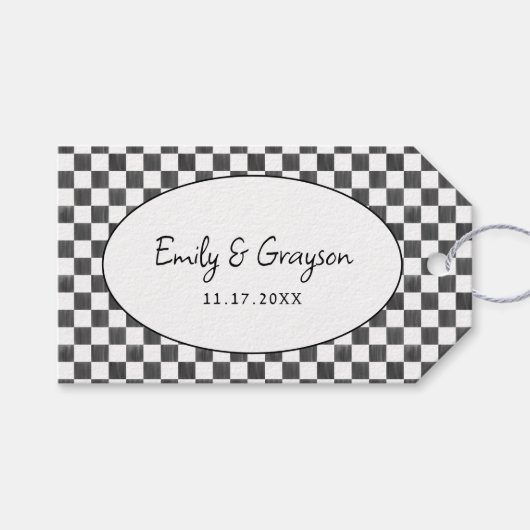 Painted Black Checkerboard Pattern Wedding Cadeaulabel (Voorkant (Horizontaal))