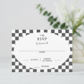 Painted Black Checkerboard Pattern Wedding RSVP Kaartje (Staand voorkant)