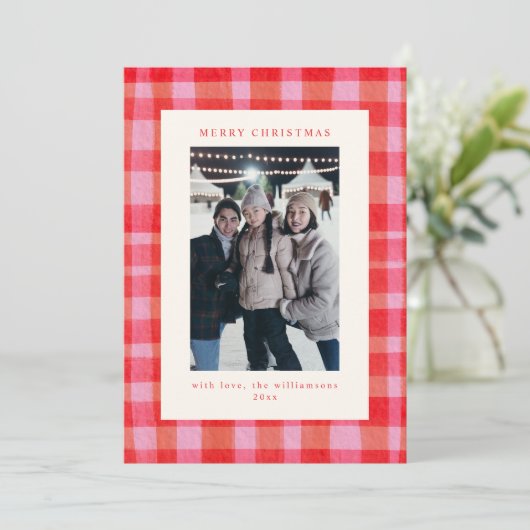 Painterly Pink Red Plaid Christmas Photo Letter Feestdagenkaart (Staand voorkant)