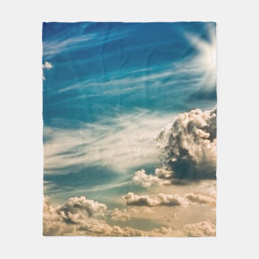 Paintery sky. Beautiful dramatic sky with clouds a Fleece Deken (Voorkant)