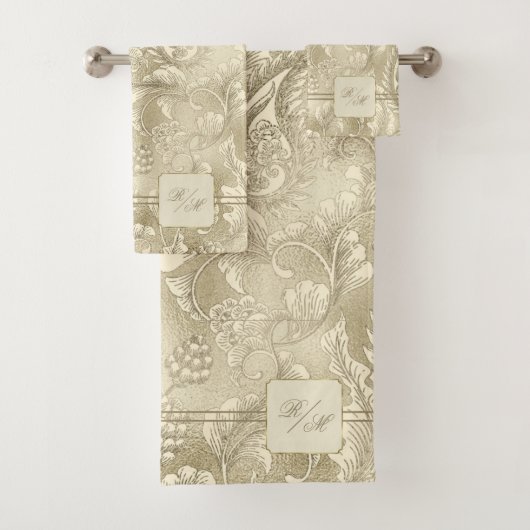 Paisley Garden Floral Monogram Goud/Goud ID750 Bad Handdoek (Insitu)