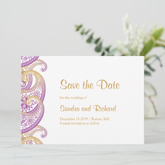 Paisley Paars & Goud Indische Trouw Save The Date (Staand voorkant)