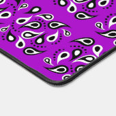 Paisley-patroon op paars bureaumat (Hoek)